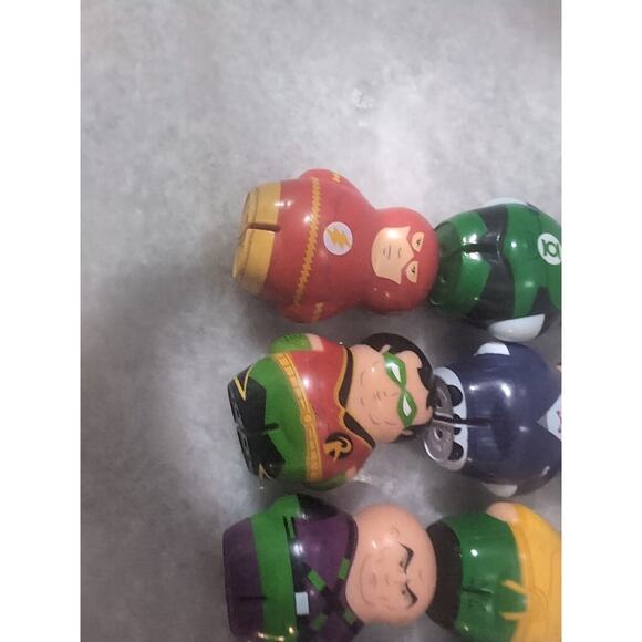 Justice League & Villians Mini Figures, 2009 DC Universe, 9 Action Figures Set - Picture 2 of 8